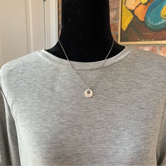 🏷️ Karlie Heathered Gray Ruffled Open Sleeve Top L - Picture 2 of 8